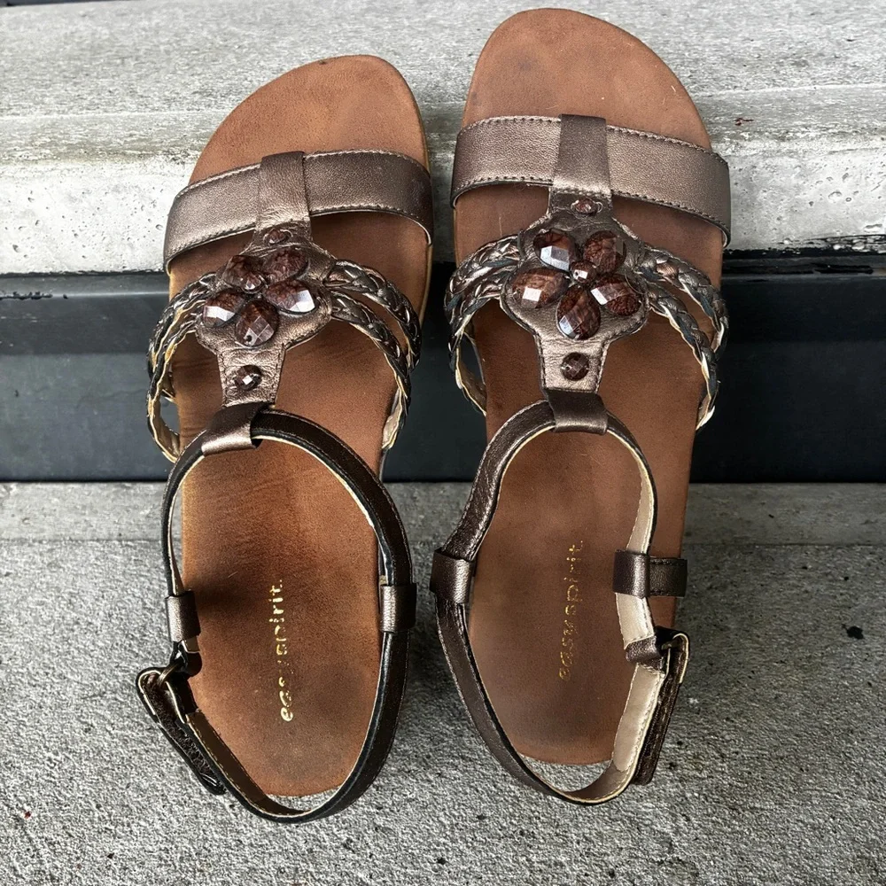 Easy Spirit Eshattie bronze metallic Rhinestone Embellished t-strap flat Sandals